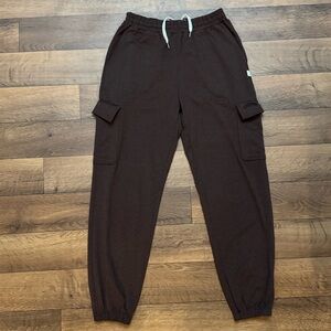 Vuori NO SIZE Boyfriend Cargo Joggers Chocolate Brown DreamKnit Comfy Fitness